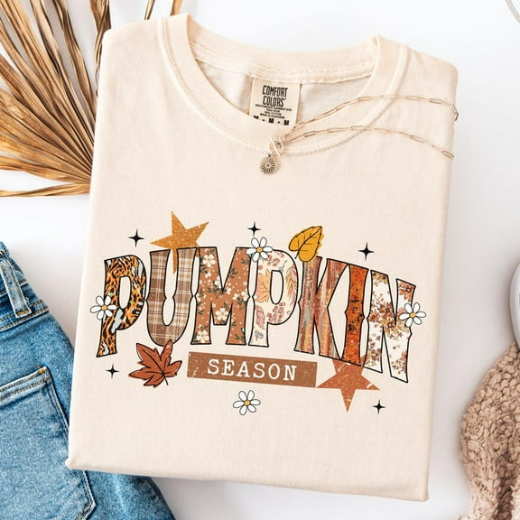 Vintage Pumpkin Fall Reading Graphic Tee, Cozy Autumn Book Lover T-Shirt, Cute Seasonal Shirt for Women or Men
