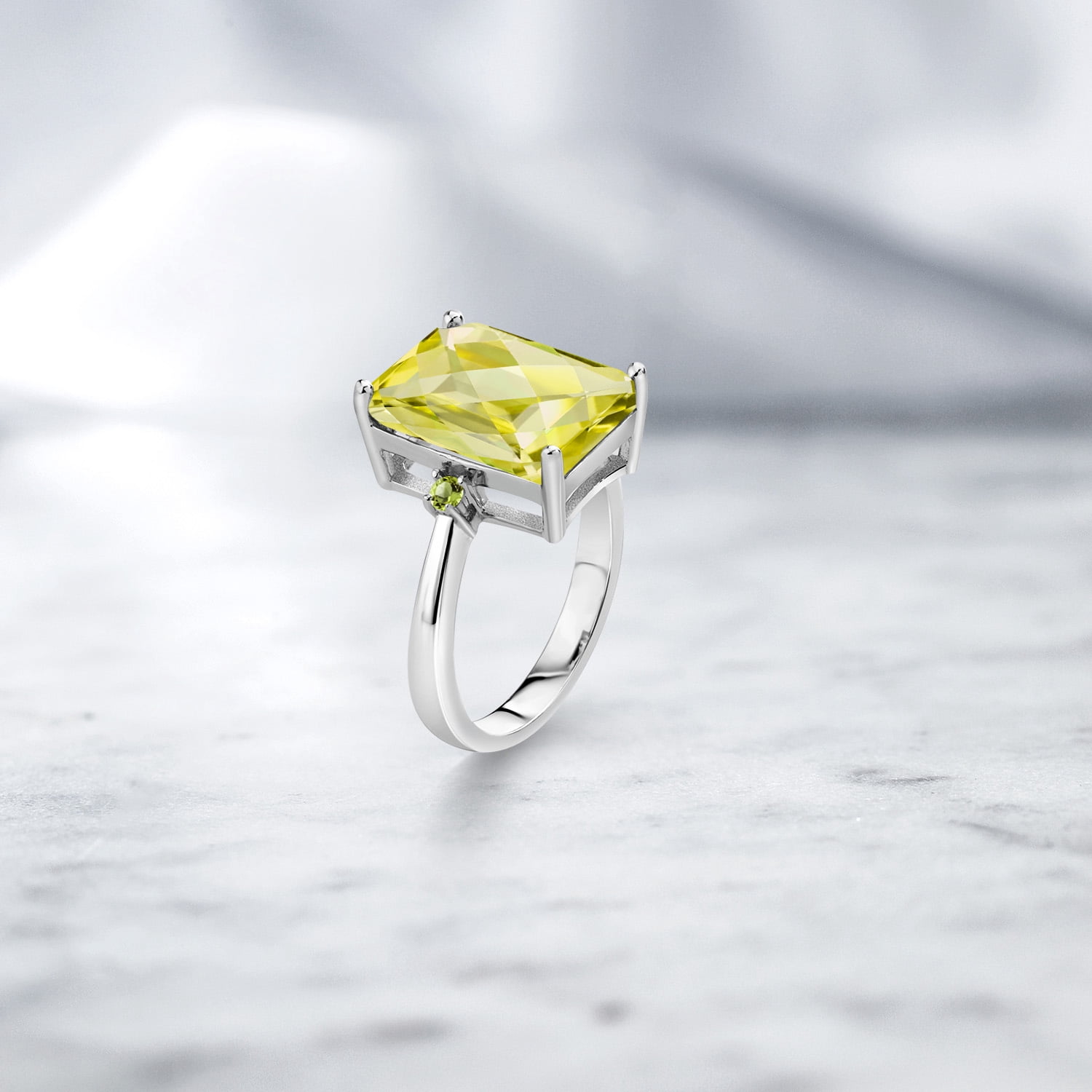 Gem Stone King 6.95 Cttw Yellow Lemon Quartz and Green Peridot Ring for Women | 925 Sterling Silver | Emerald Cut Checkerboard 14x10MM | Wedding Engagement Anniversary Promise Ring for Women | Size 9