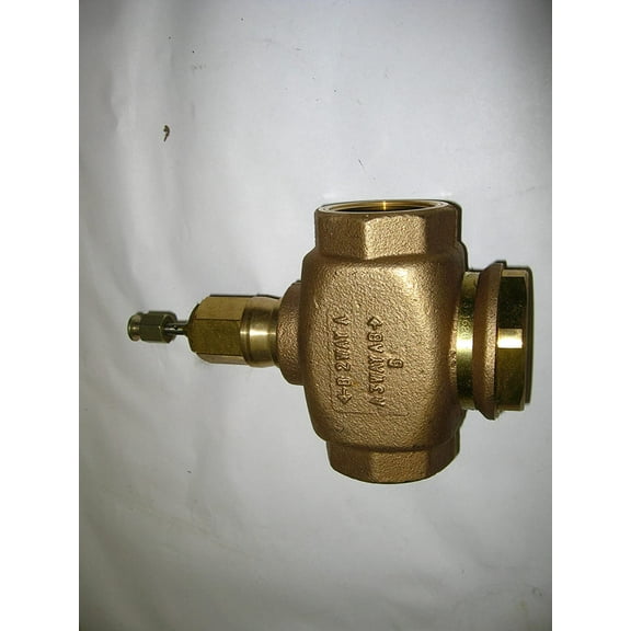 Honeywell, Inc. V5013N1089 1-1/2 inch Three-Way Threaded Globe Valve, 29.3 Cv