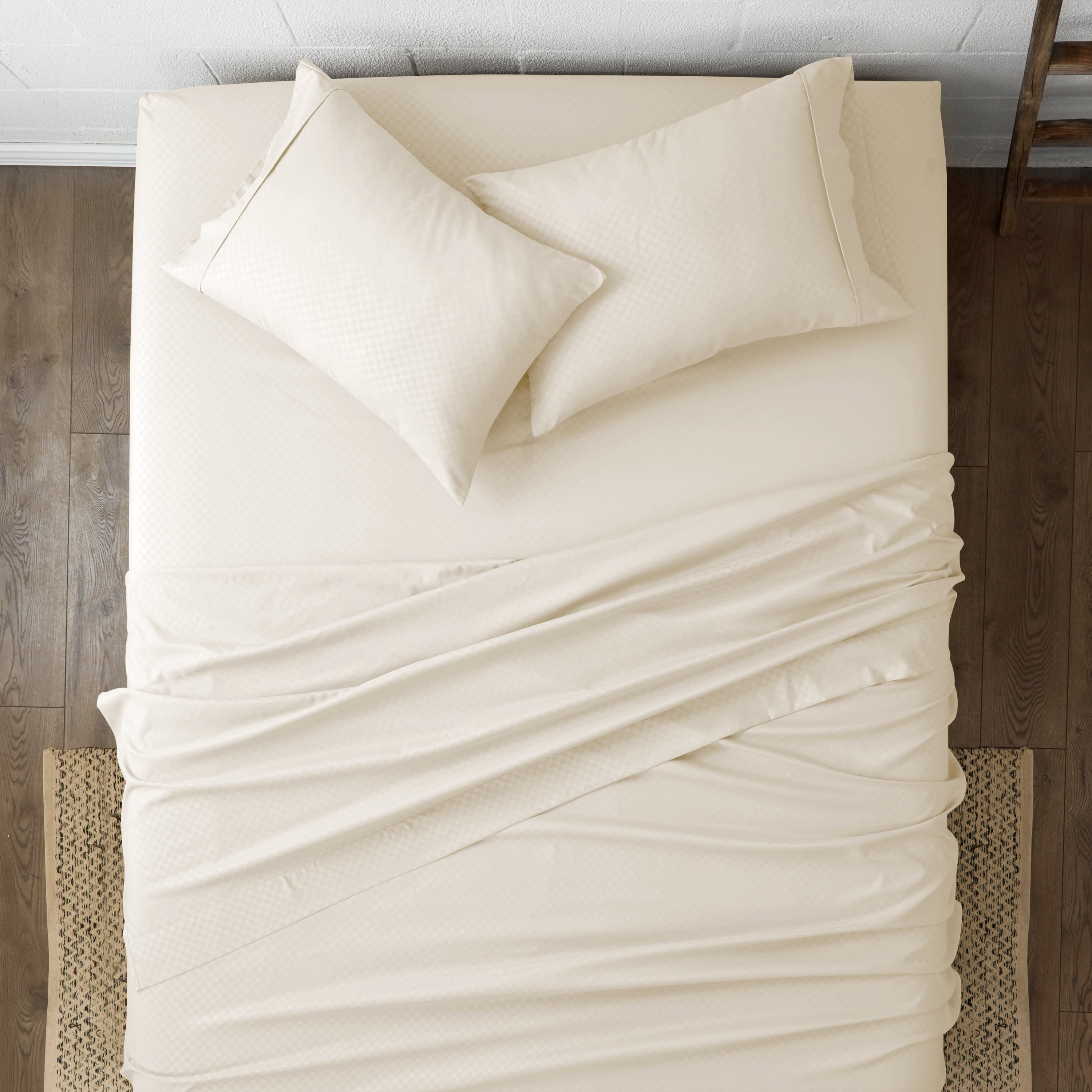 Noble Linens 4 Piece Ivory Checkered Embossed Bed Sheet Set, King