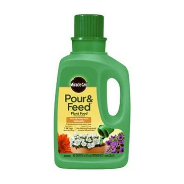 Miracle-Gro Pour & Feed Plant Food 32 fl. oz., Ready to Use Plant Food