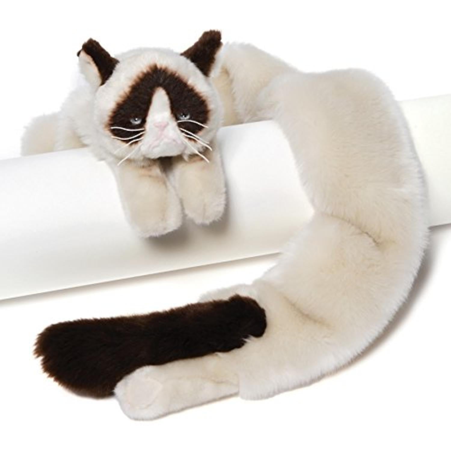 stuffed grumpy cat