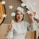 thumbnail image 3 of Guirnalda de papel con 4 tiras de estrellas circulares para decoración de fiestas, pancartas colgantes para cumpleaños, bodas, graduaciones y festividades, 3 of 7