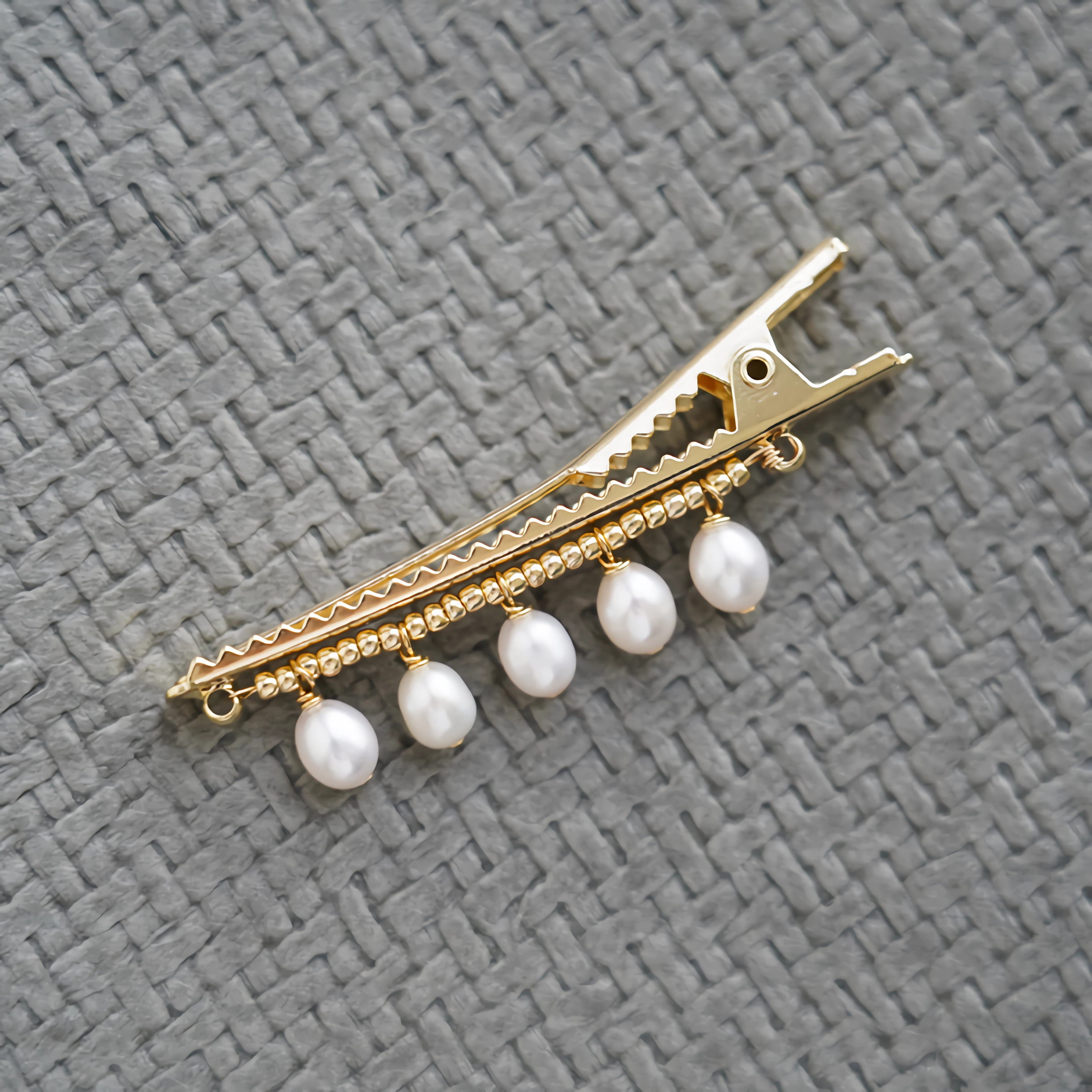 Qingyeji 2.36'' Hair Barrettes Hair Clips with Pearls for Women Hair Accessories for Daily