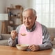 thumbnail image 5 of Bib protector para adultos, bebés, ancianos, sillas de ruedas, ajustable, lavable, protección al comer, fácil de usar, portátil, para hogar, cocina, comedor,topliu, 5 of 7