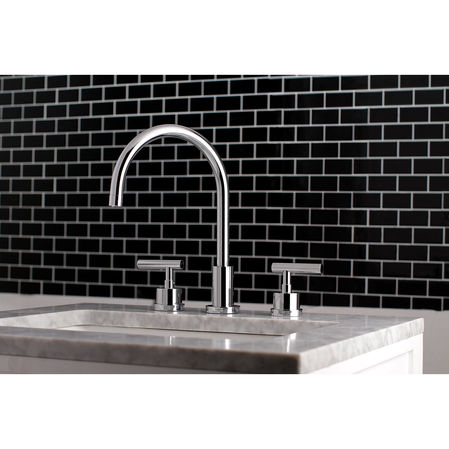 Kingston Brass KS8921CML 8 in. Widespread Bathroom Faucet, Polished Chrome