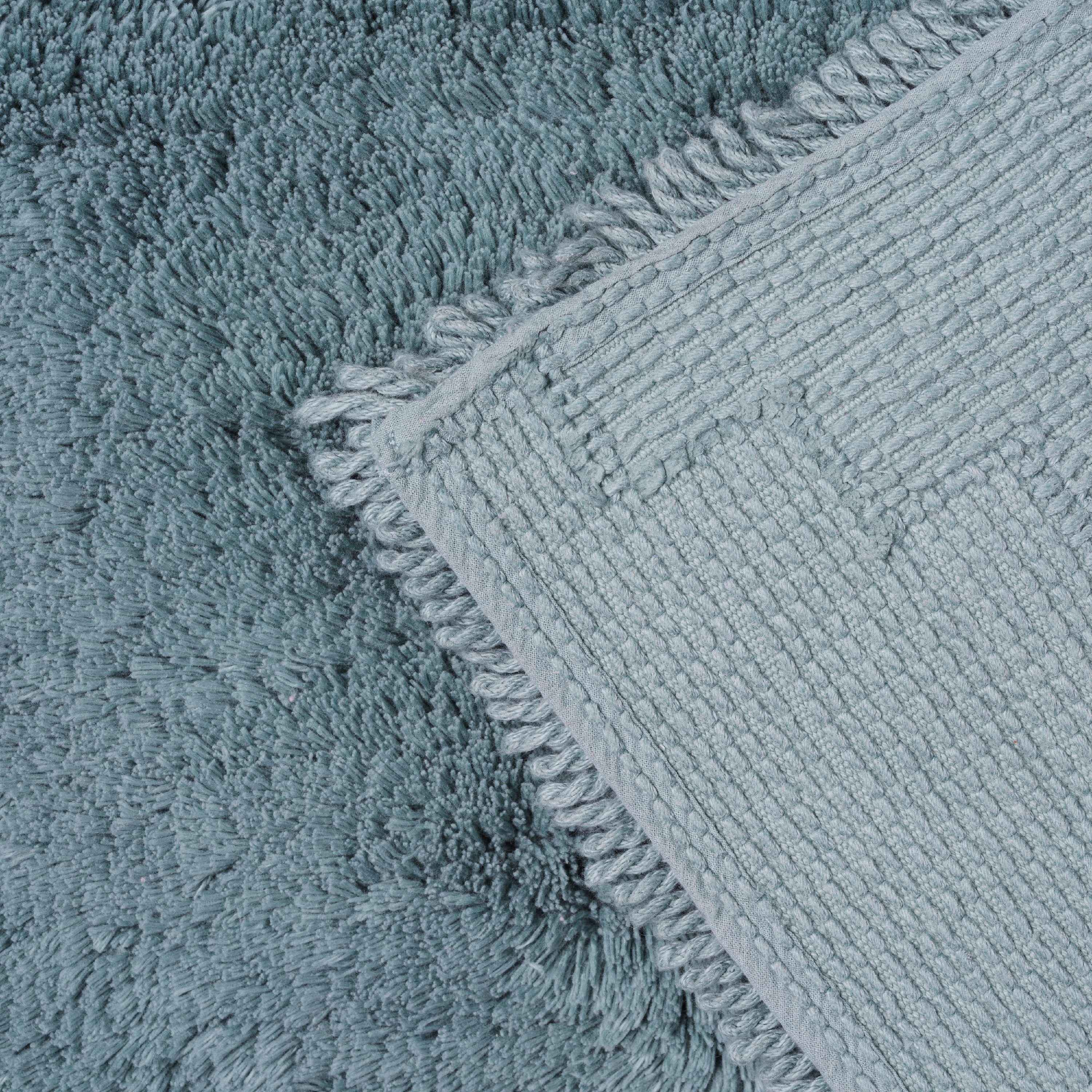 Hotel Style Cotton Blend Solid Bath Rug, 21" x 34", Teal