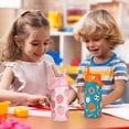 thumbnail image 4 of Botella SANDJEST Kids Strawberry de 355 ml con aislamiento con pajita, 4 of 7