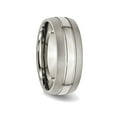 thumbnail image 2 of Bague Alliance pour Homme en Titane Biseauté 8 mm Rainuré Brossé, 2 of 5