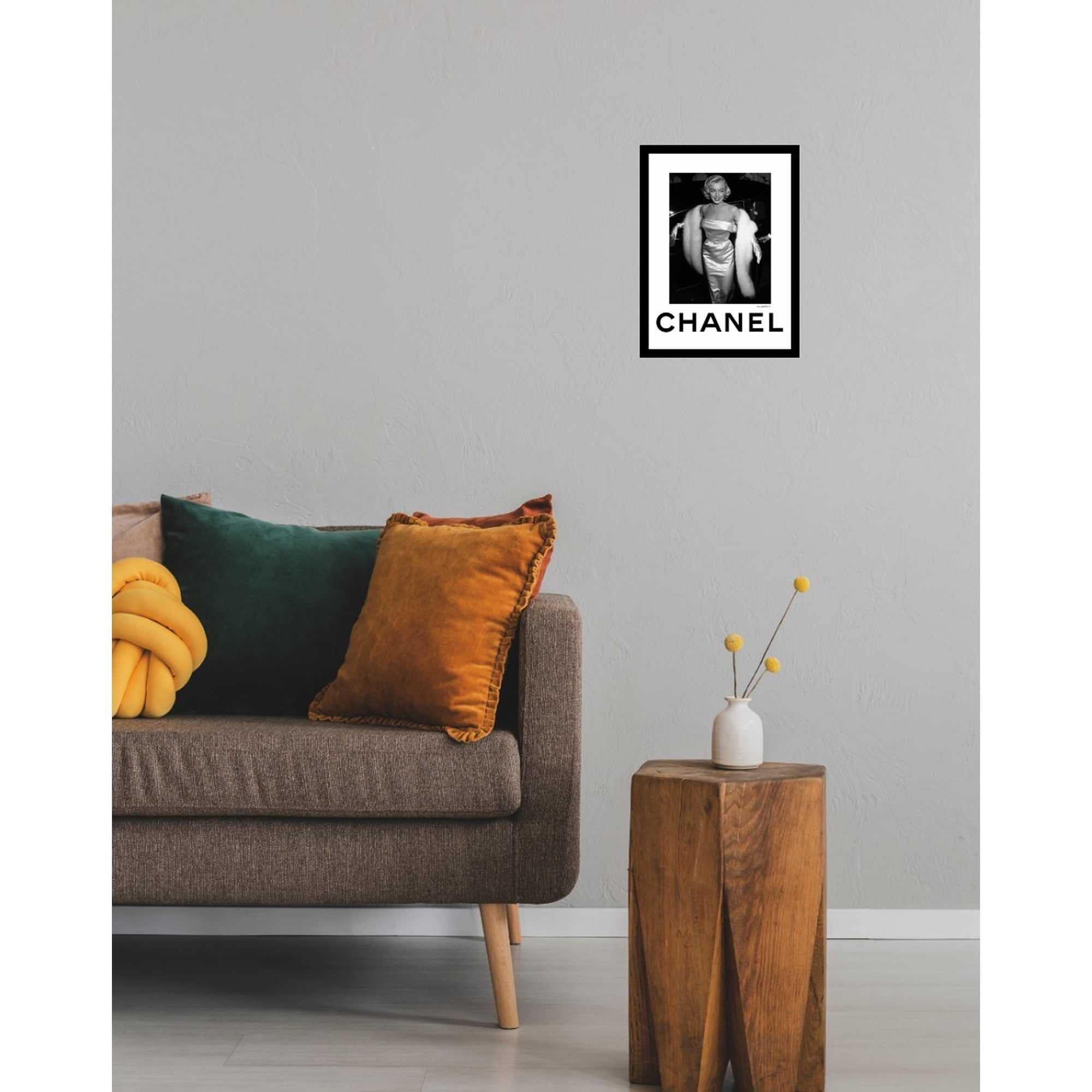 Venice Beach Collection's Glamorous Marilyn in Fur 14x18 Framed Print
