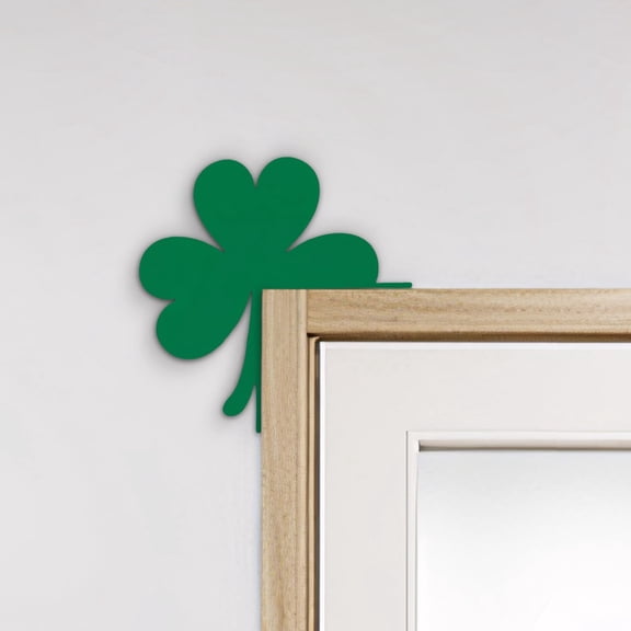 Meggemo Saint Patricks Day Wooden Corner Decoration for Door Frame Wall Accent Holiday Home Decor with Shamrock Design