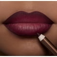thumbnail image 4 of Lápiz Delineador de Labios Charlotte Tilbury Berry Naughty a Prueba de Agua, 4 of 7