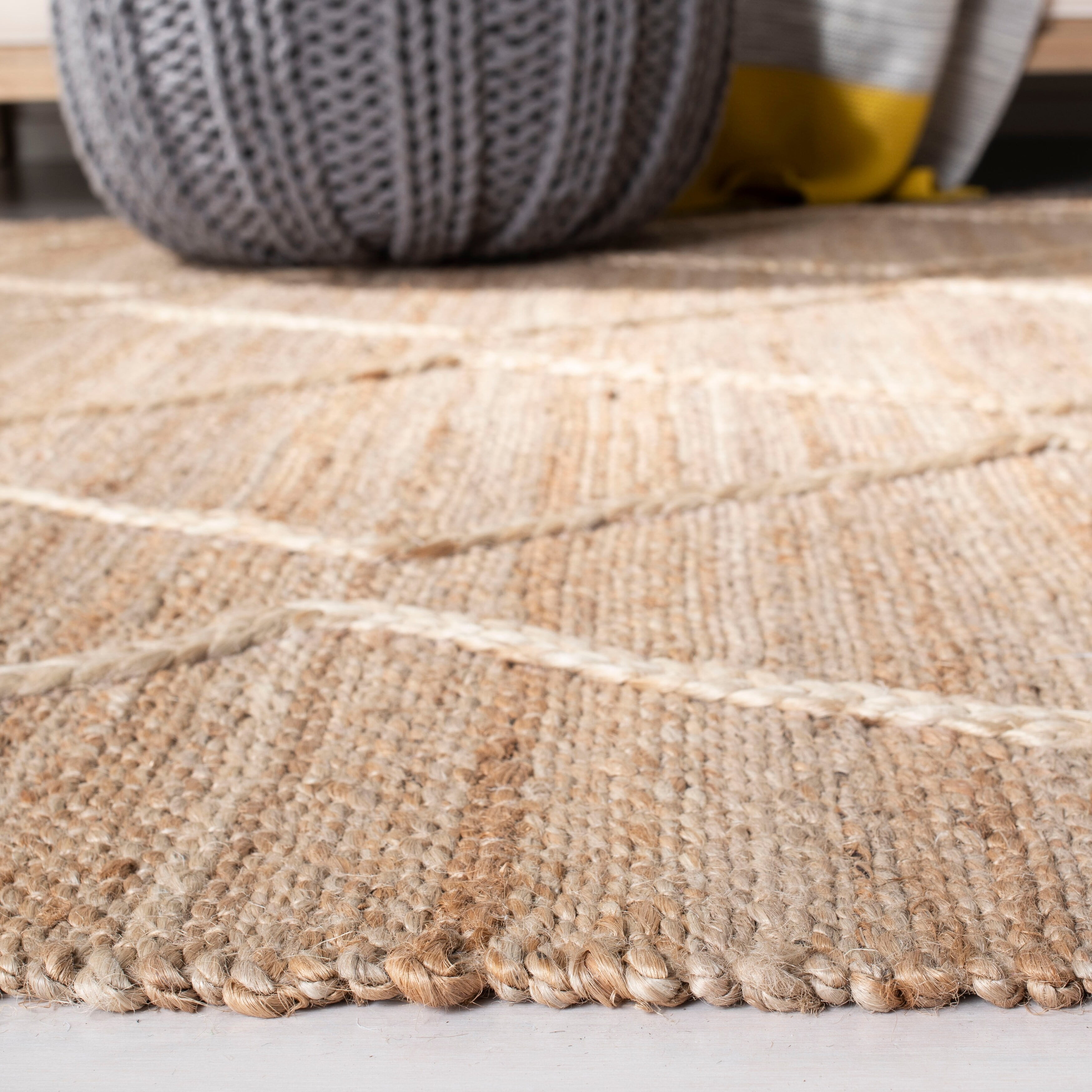 SAFAVIEH Natural Fiber Ilija Geometric Jute Runner Rug, Natural, 2'6" x 8'