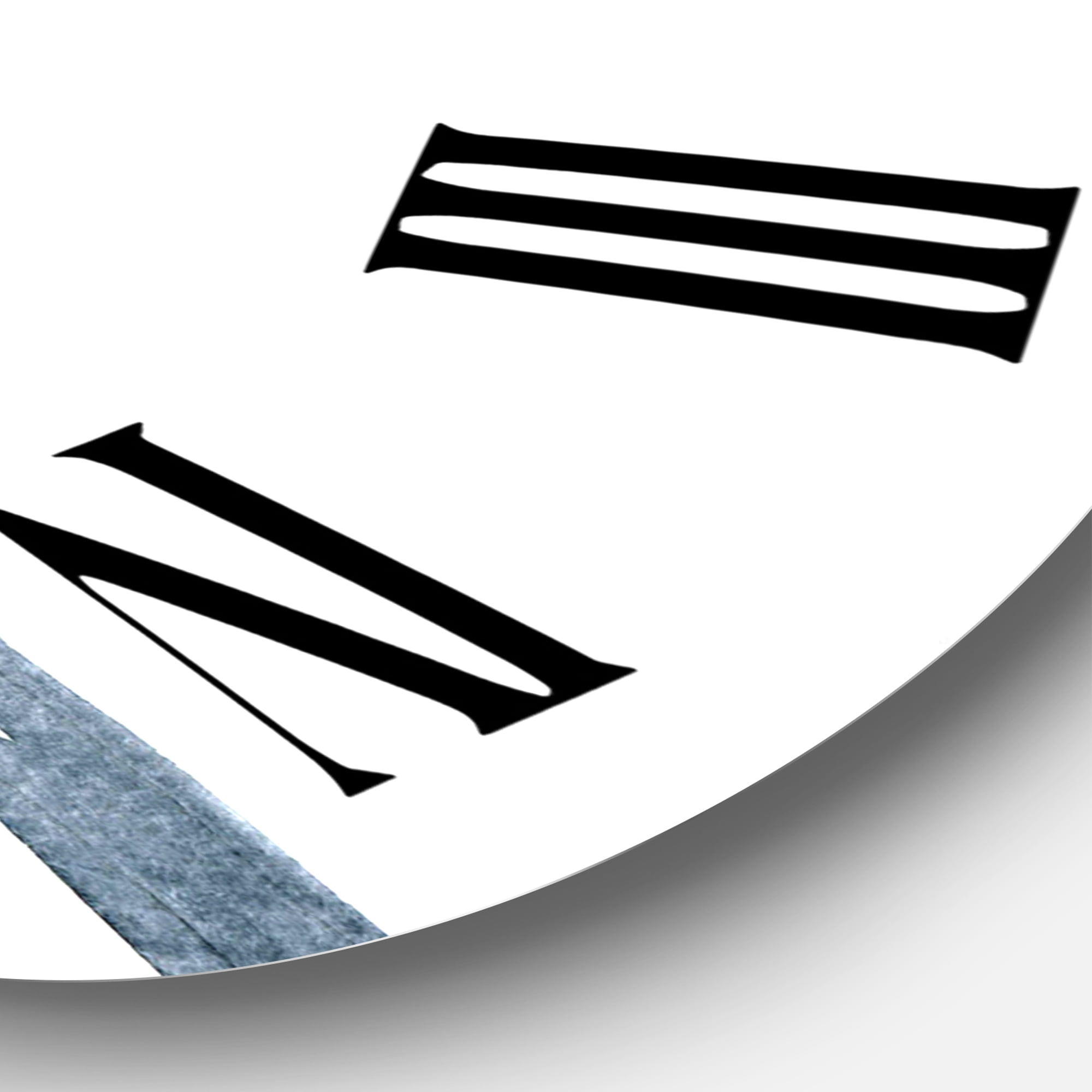 Designart 1 in Traditional Wall Clock