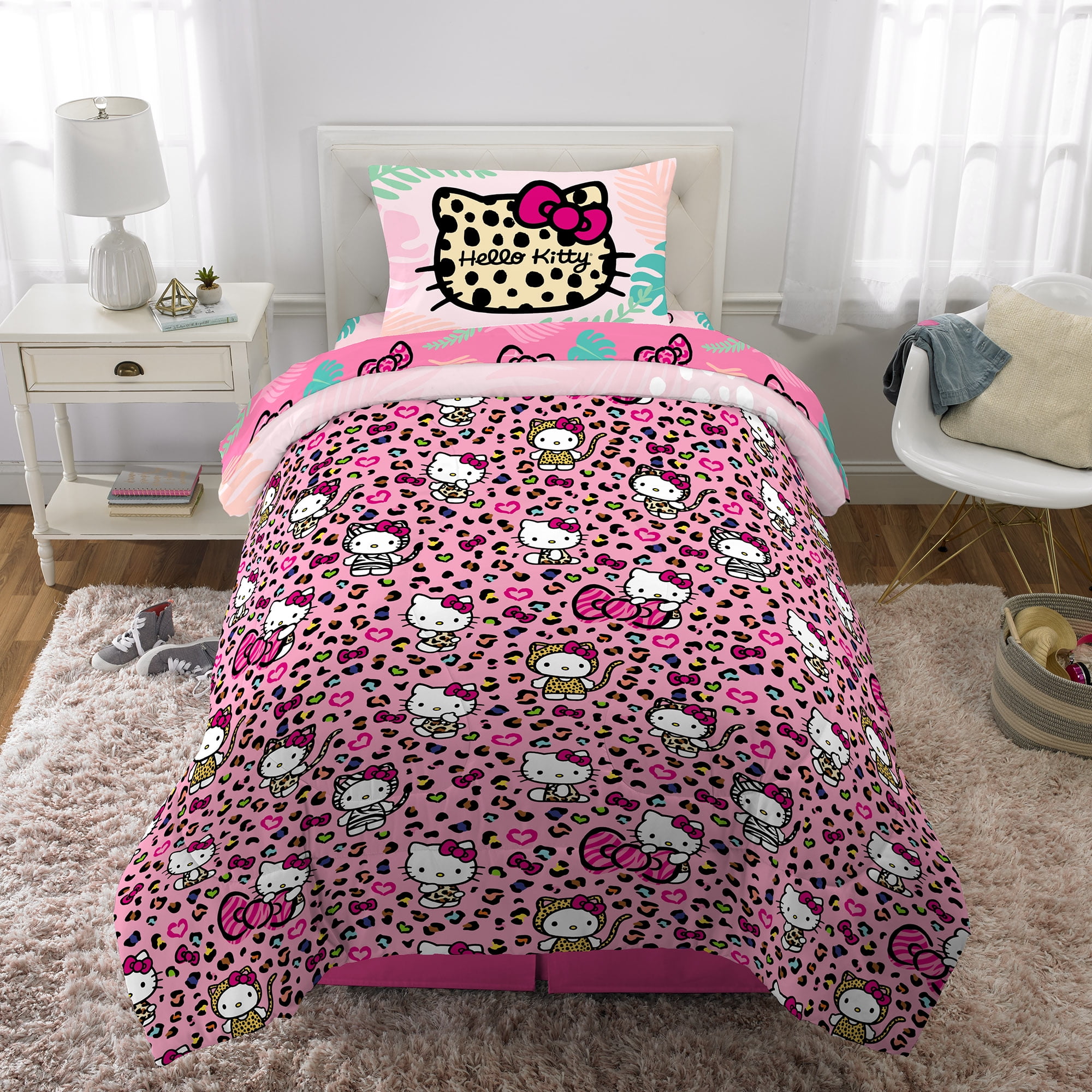 Hello Kitty Kids 4 Piece Pink Reversible Comforter, Bed in a Bag, Twin