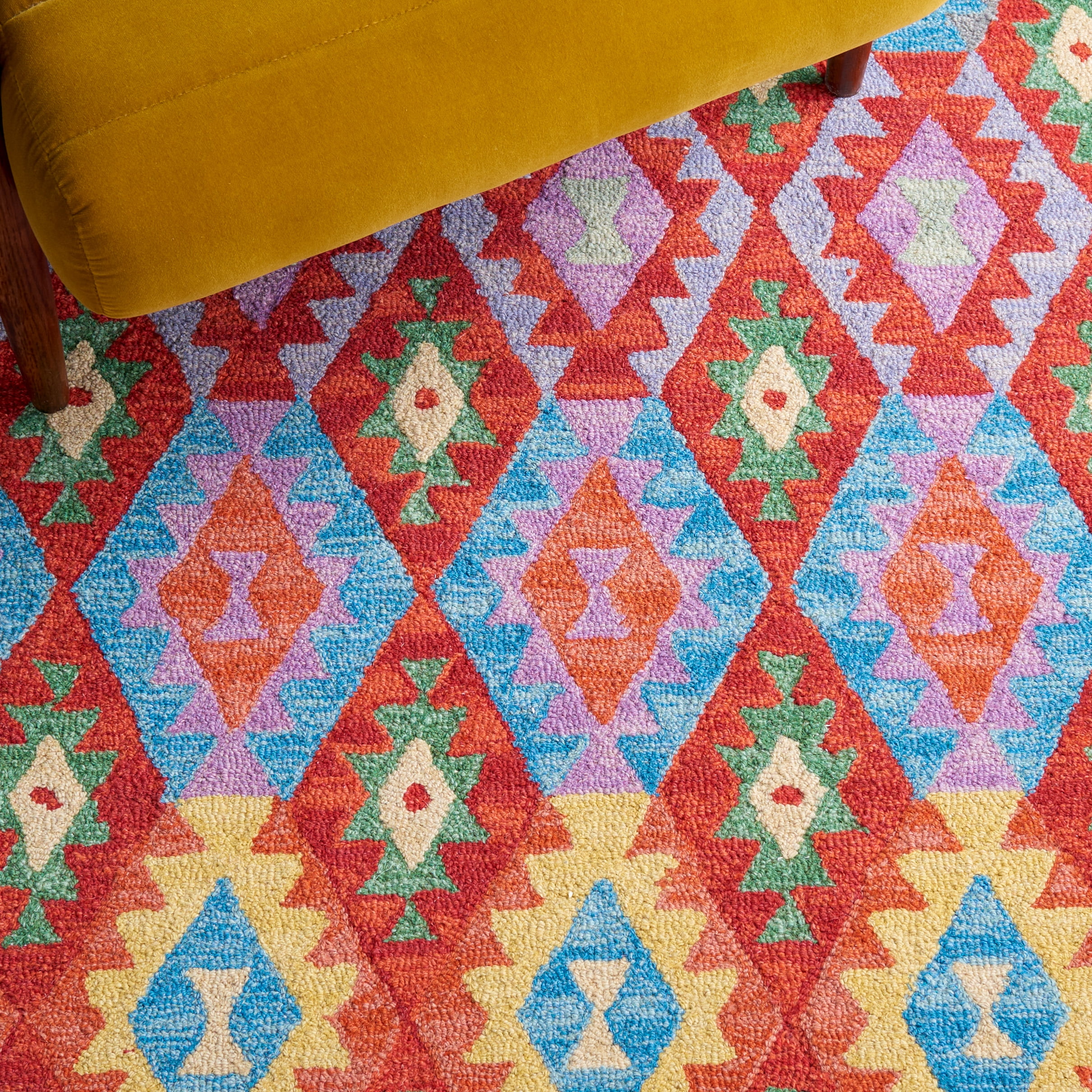 Safavieh  Handmade Aspen Suheyla Boho Tribal Wool Rug 4'  x  6' 4' x 6' Indoor,Handmade Living Room,Bedroom,Dining Room Rectangle