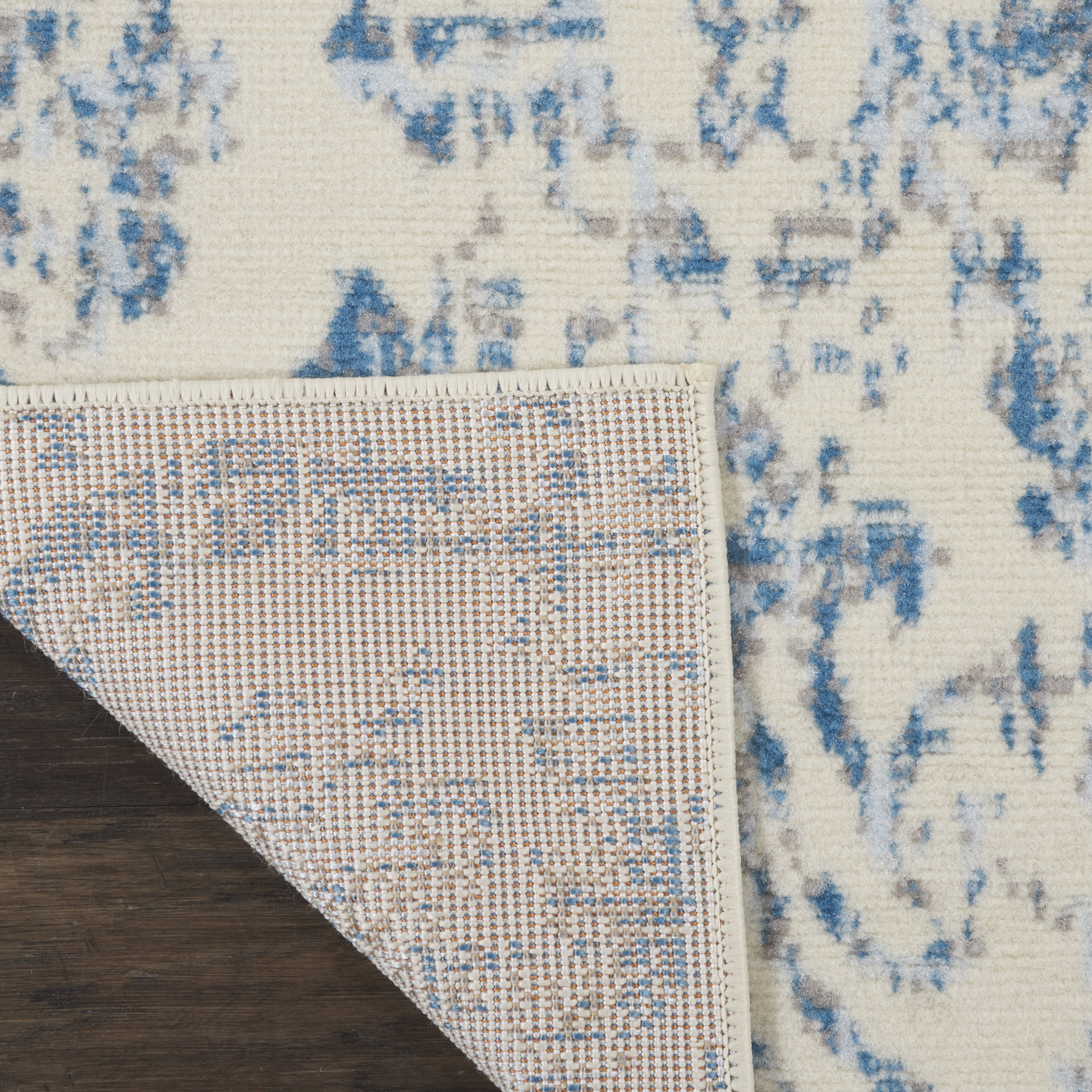 Nourison Bliss Vintage Farmhouse Ivory/Blue 2' x 4' Area Rug, (2' x 4')