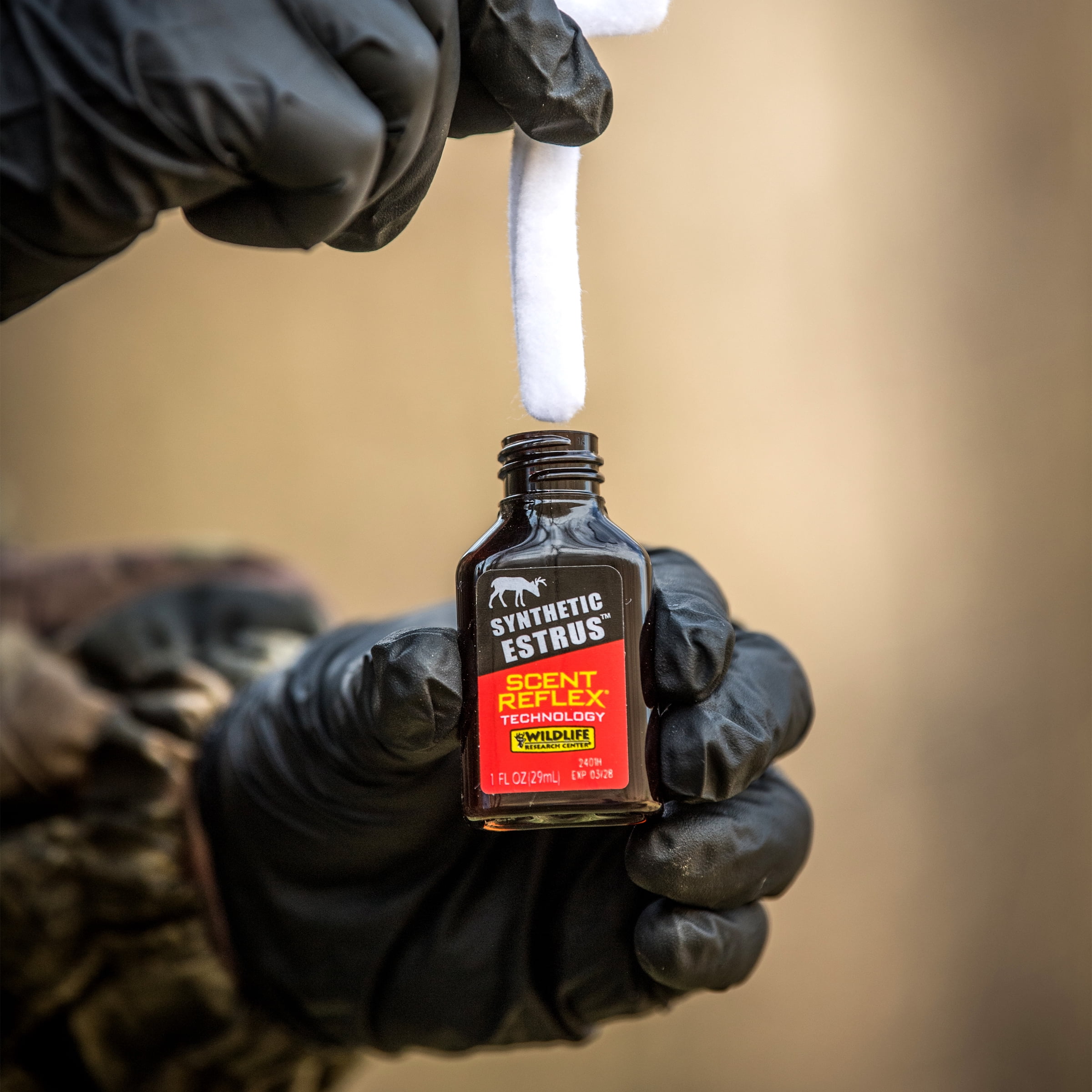 Wildlife Research Center, Synthetic Estrus 1 fl oz, Synthetic Doe Estrous Hunting Scent