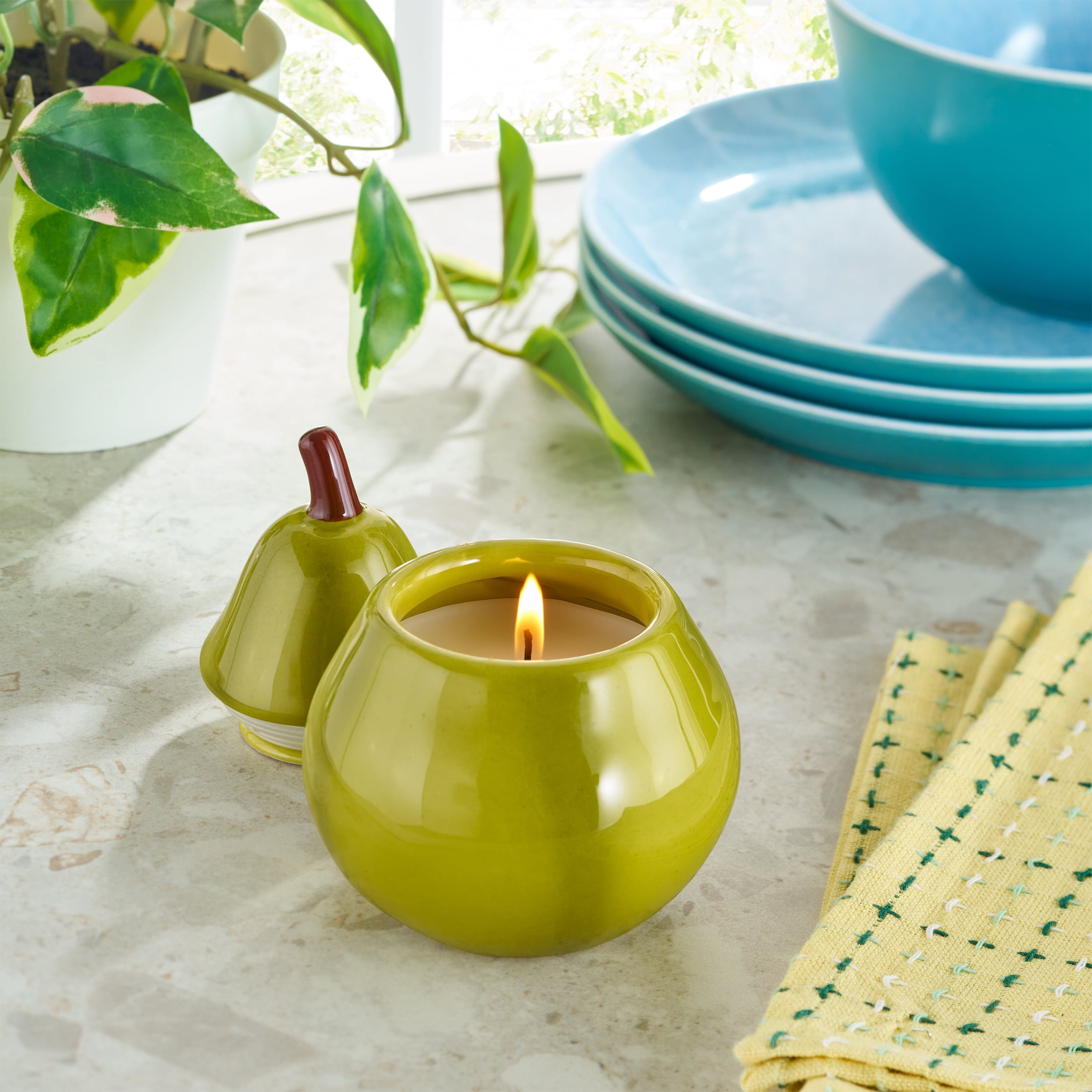 Better Homes & Gardens Pear And Clover 1-Wick Ceramic Pear Fruit Candle, 6 oz