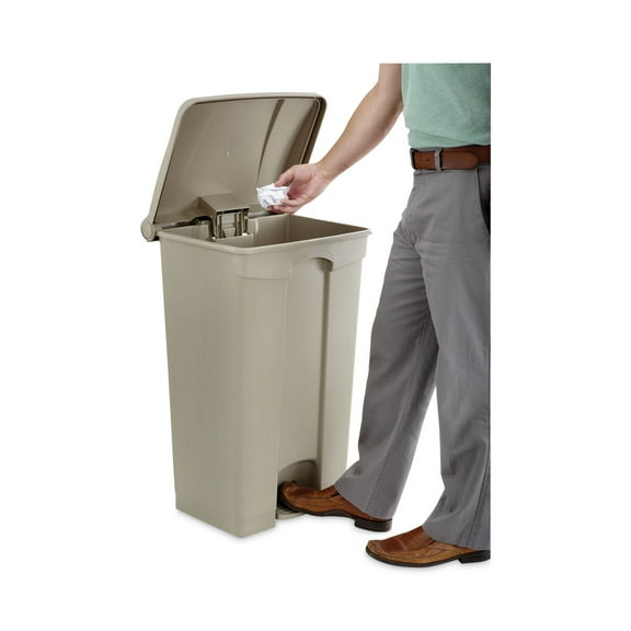 Safco Large Capacity Plastic Step-On Receptacle, 23 gal, Plastic, Tan