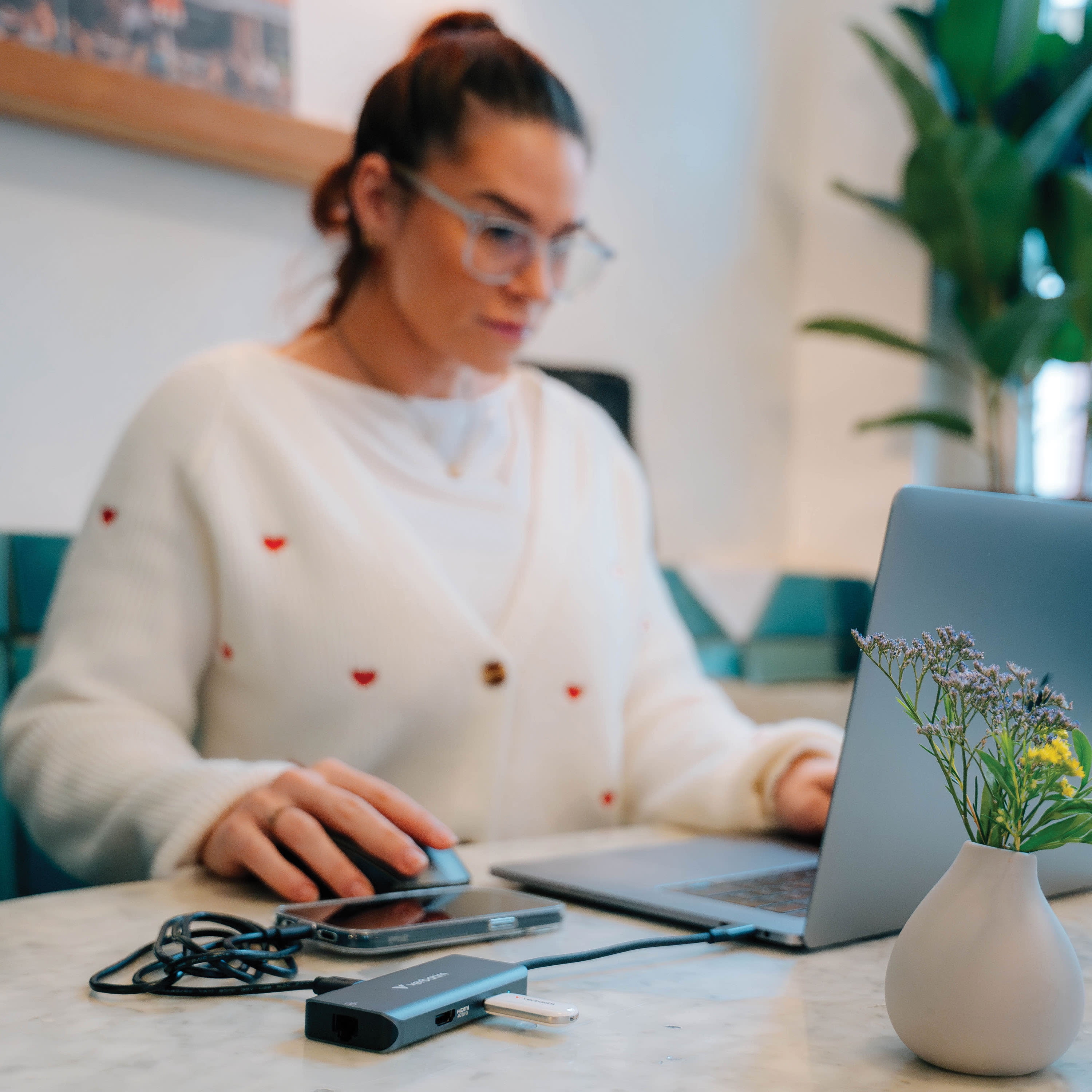 Verbatim USB-C Essentials Multiport Hub– 6 Ports
