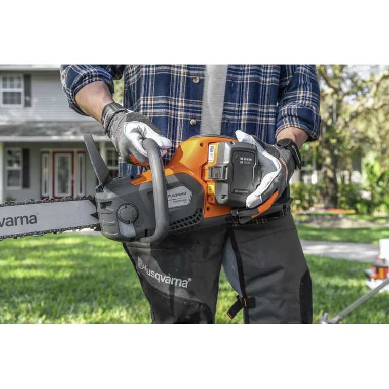 Husqvarna 350i 18in. Cordless Chainsaw Kit, 42V Power Axe