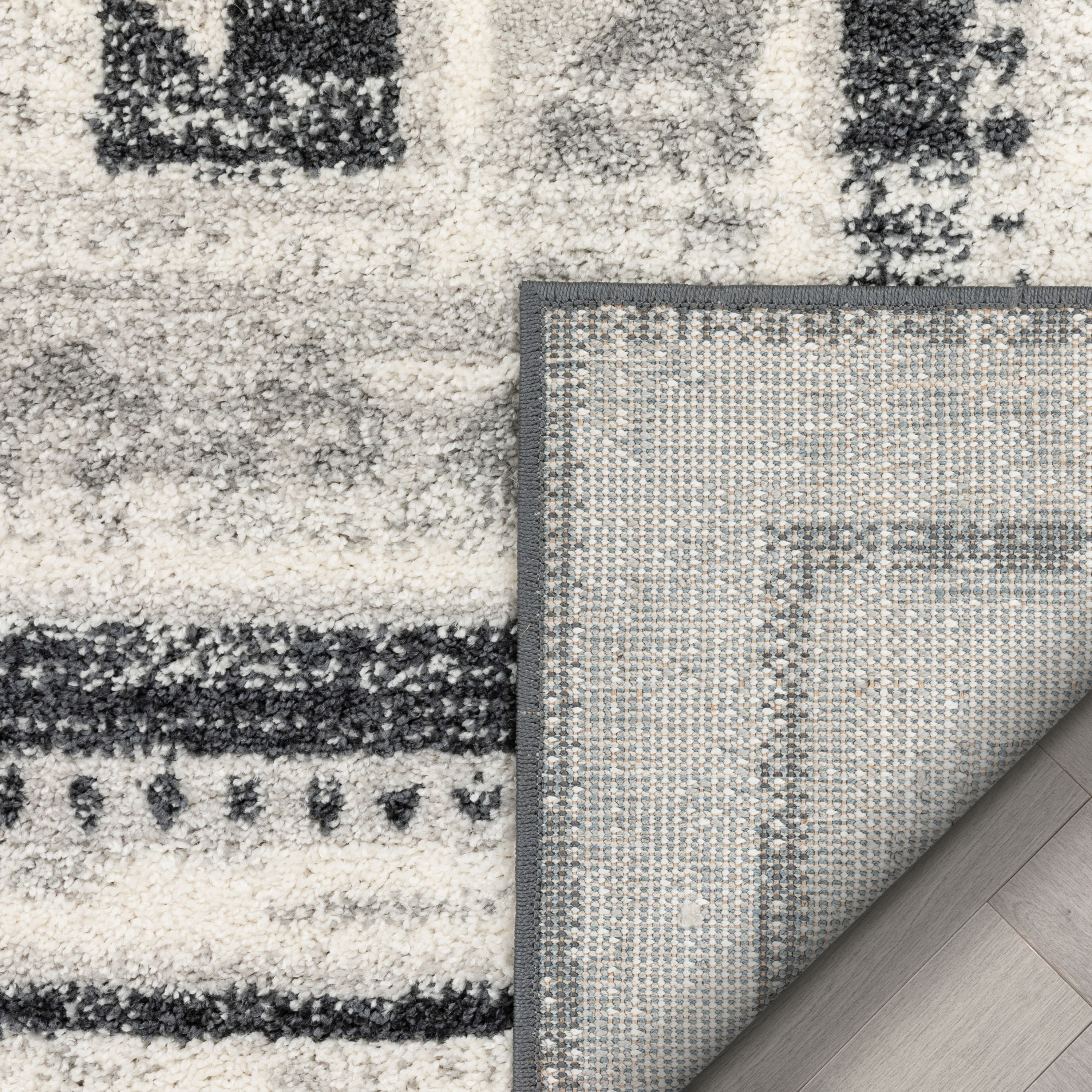 Well Woven Malfi Pisa Grey Aztec Tribal Southwestern 5'3" x 7'3" Distressed Area Rug