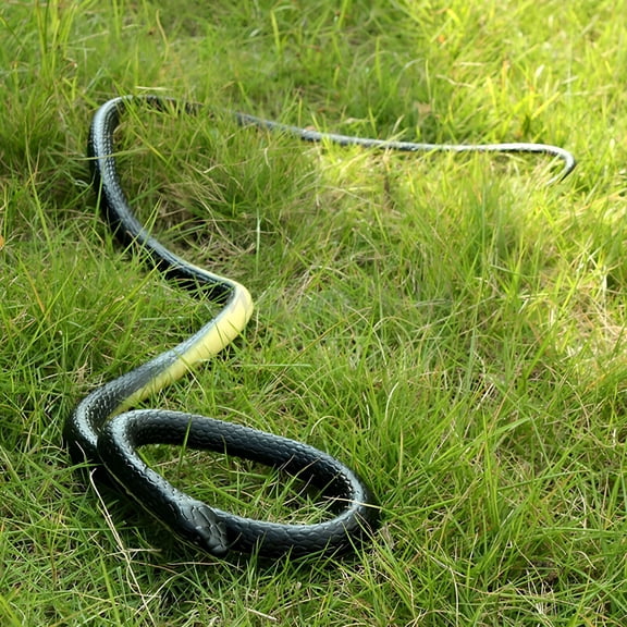 CYFW 51 Inches Rubber Lifelike Snakes Scary Gag Gift Incredible Creatures Chain Snakes Rain Forest Snake Toys Wild Life Snakes Halloween April Fools Day Trick Prop