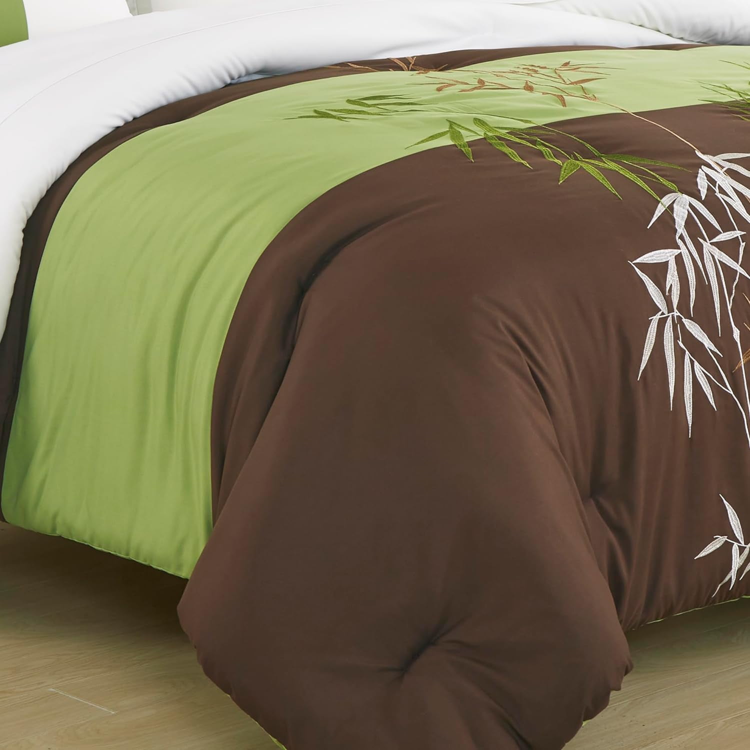 Chezmoi Collection Simon 7-Piece Bamboo Embroidered Bed in a Bag Comforter Set King Size, Sage Green Brown Ivory Bamboo Grass Microfiber Comforter Bedding with Sheet Set