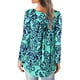 thumbnail image 3 of Blusa holgada informal plisada con cuello en V y manga larga con botones y estampado de Paisley para mujer, color verde Adepaton CZMR-ST265-9, 3 of 5