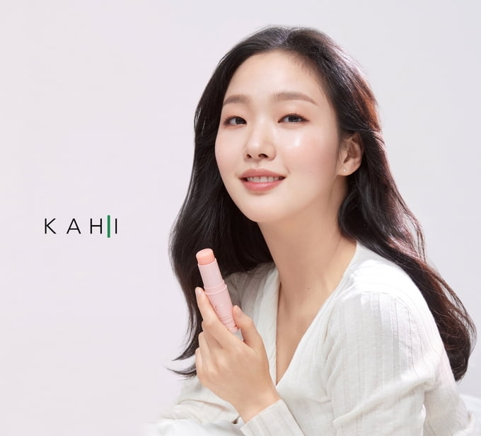 Kahi Wrinkle Bounce Moisturizing Multi Balm Stick (9g 0.32 oz)