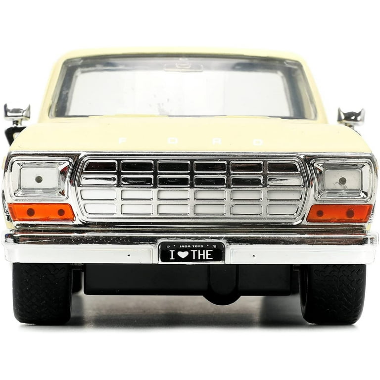 爆買いしたい Cream Truck Pickup F-150 Ford 1979 with Graphics Jada Toys