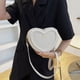 thumbnail image 3 of Bolso de moda para mujer Bolso de corazón para mujer Bolsos de mano Bolso de cuero PU (Blanco), 3 of 7