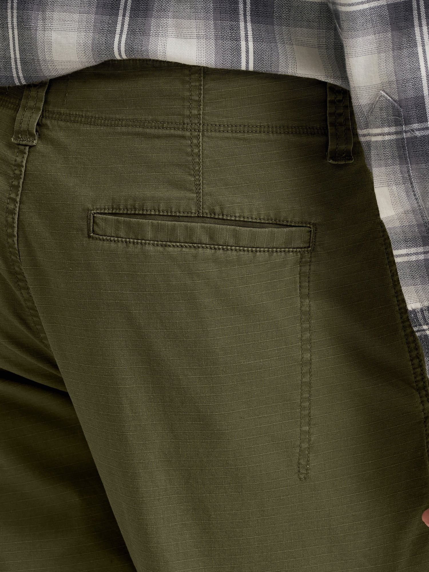 Wrangler Men's and Big Men's Relaxed Fit Cargo Pants With Stretch