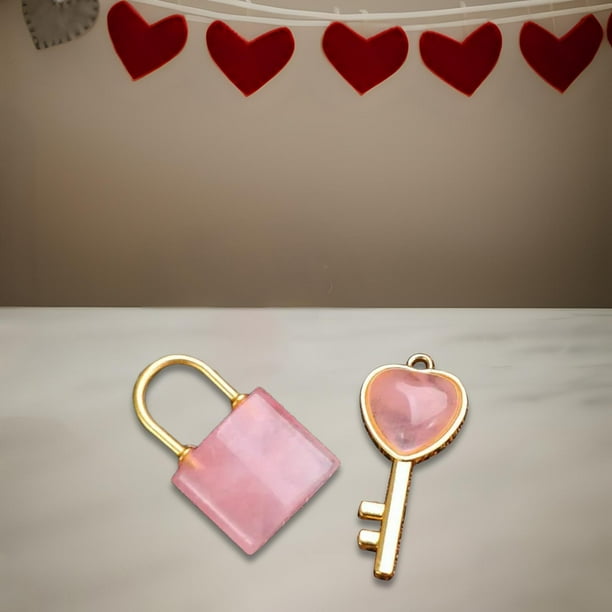 Heart shaped key necklace discount