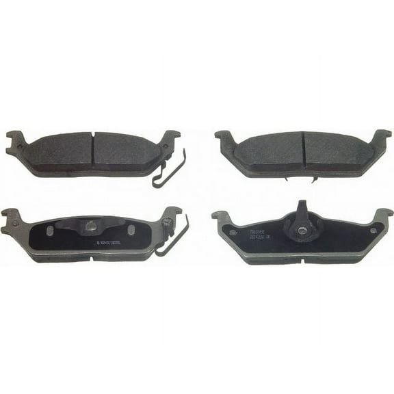 Rear Brake Pad Set - Compatible with 2004 - 2006 Ford F-150 2005