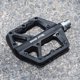 thumbnail image 3 of Pedal de bicicleta de nailon ultraligeros 2 rodamientos sellados pedales de bicicleta antideslizantes impermeables pedales de bicicleta anchos accesorios de ciclismo, 3 of 7