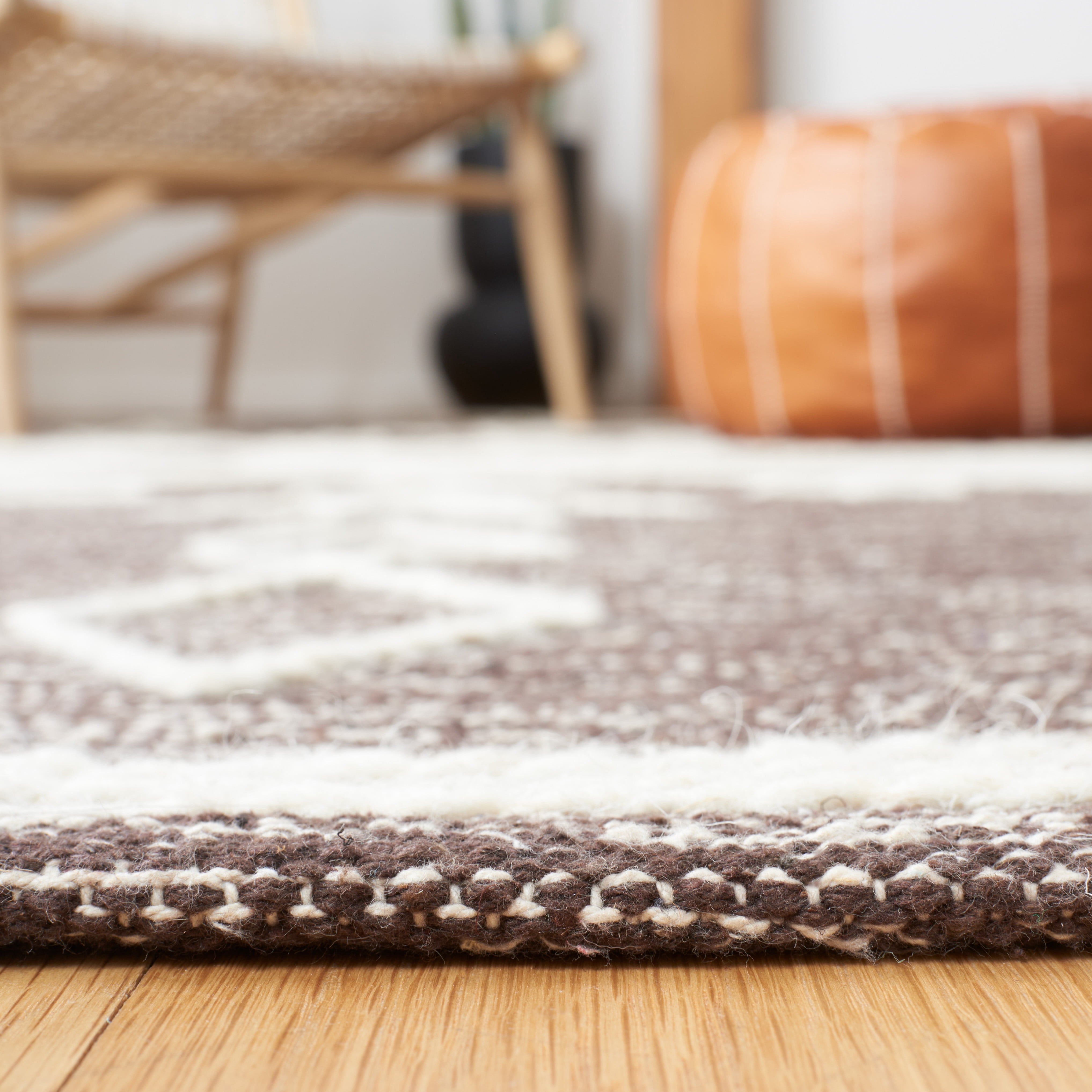Safavieh Kilim Phelim Tribal Area Rug, Brown/Ivory, 4' x 6'