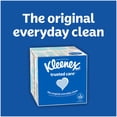 thumbnail image 2 of Kleenex Trusted Care Pañuelos faciales 27 cajas cúbicas 70 pañuelos por caja (1 890 pañuelos en total), 2 of 5