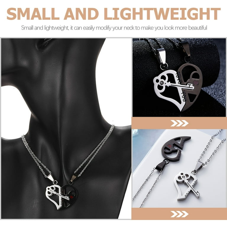 Pair 2024 of necklaces