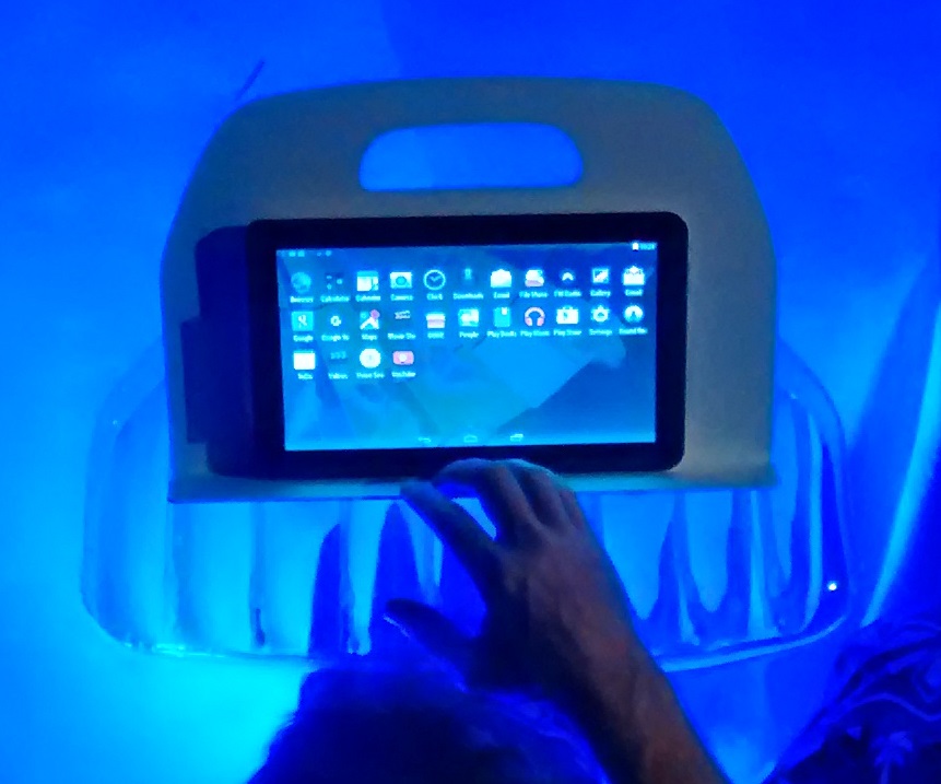 AquaReader Floating Book and Tablet Caddy with Retainers, Clear