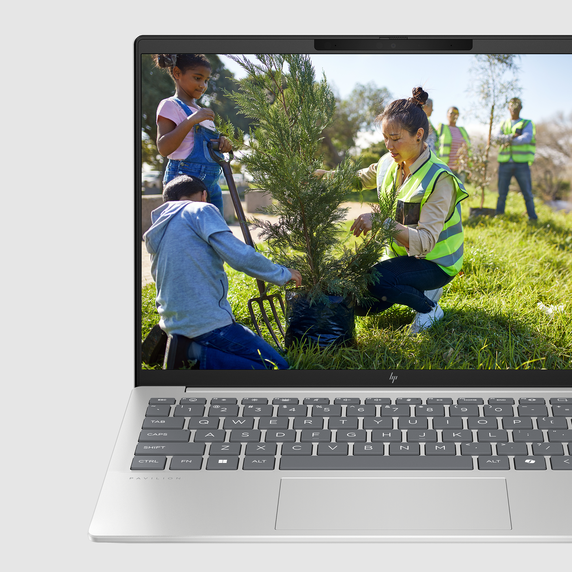 【HP】Pavilion Aero 13-be Ryzen7 16GB 白PC HP Pavilion Aero 13 now available with up to a Ryzen 7 7735U