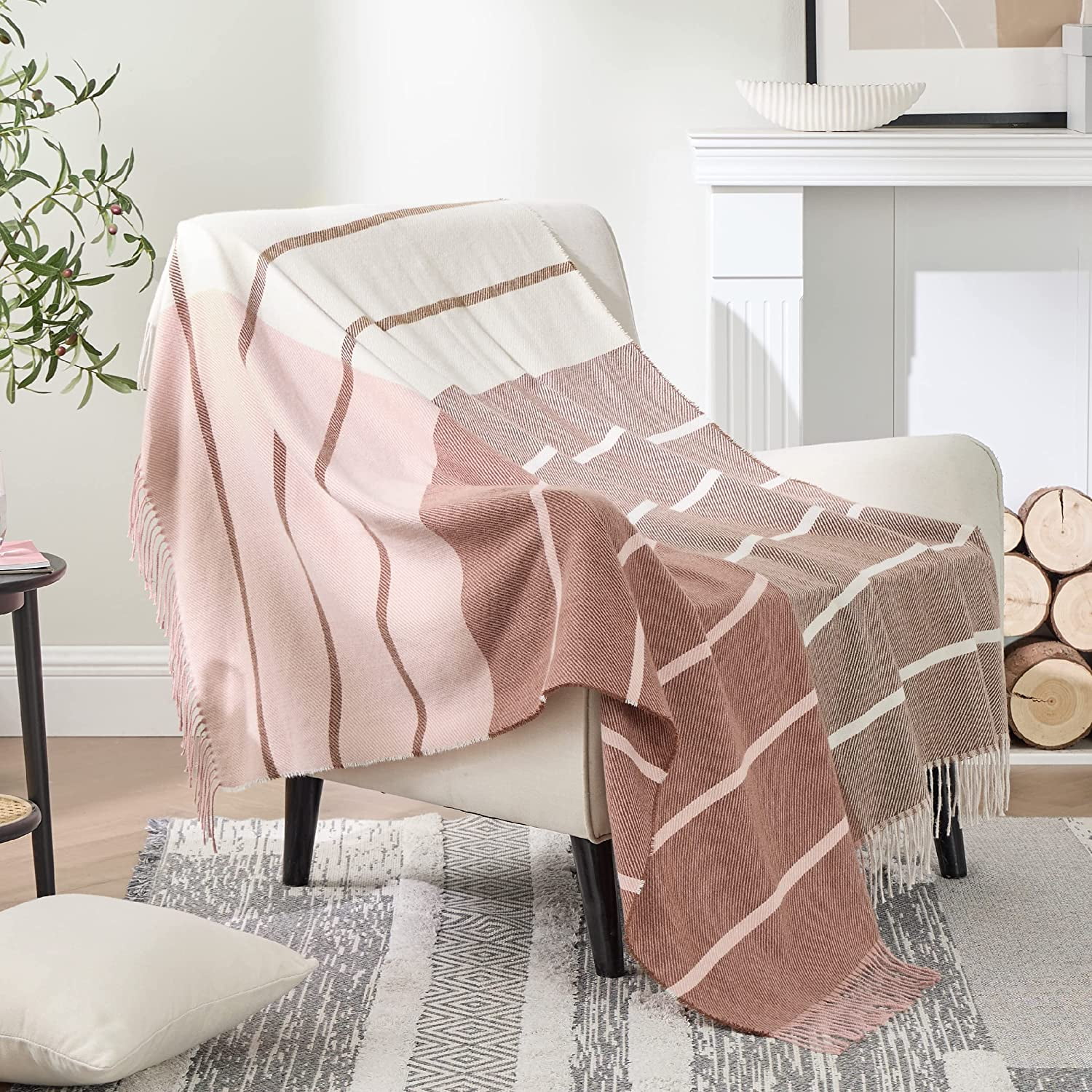 Thin woven blanket hotsell
