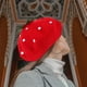 thumbnail image 5 of Gorra de disfraz encantadora y creativa, boina de fresa linda, gorro de fiesta de lana suave, boina para niña, gorro de lana informal para niños., 5 of 8