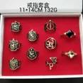 thumbnail image 3 of Broche y anillo con insignia de metal con reloj de arena y giratiempo de Harry Potter, varita mágica de Quidditch, llavero con piedra mágica, caja de regalo, 3 of 5
