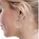 thumbnail image 2 of Pendientes de aro de plata de ley 925, pendientes de aro redondeados pulidos chapados para mujeres y niñas [plata, 30 mm/1,2 pulgadas], 2 of 3
