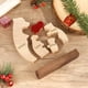 thumbnail image 5 of Adorno de oso de madera personalizado: escultura de oso personalizada con 2 a 6 nombres de familia, regalo de decoración del hogar para mamá, abuela, papá (4 nombres), 5 of 7