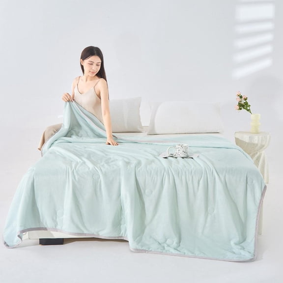 Sentmoon Soft Breathable Washable Summer Quilt Lightweight Air-Conditioning Blanket 200 x 150 cm Reversible Cooling Comforter Machine-Washable Dorm Bedroom Quilt