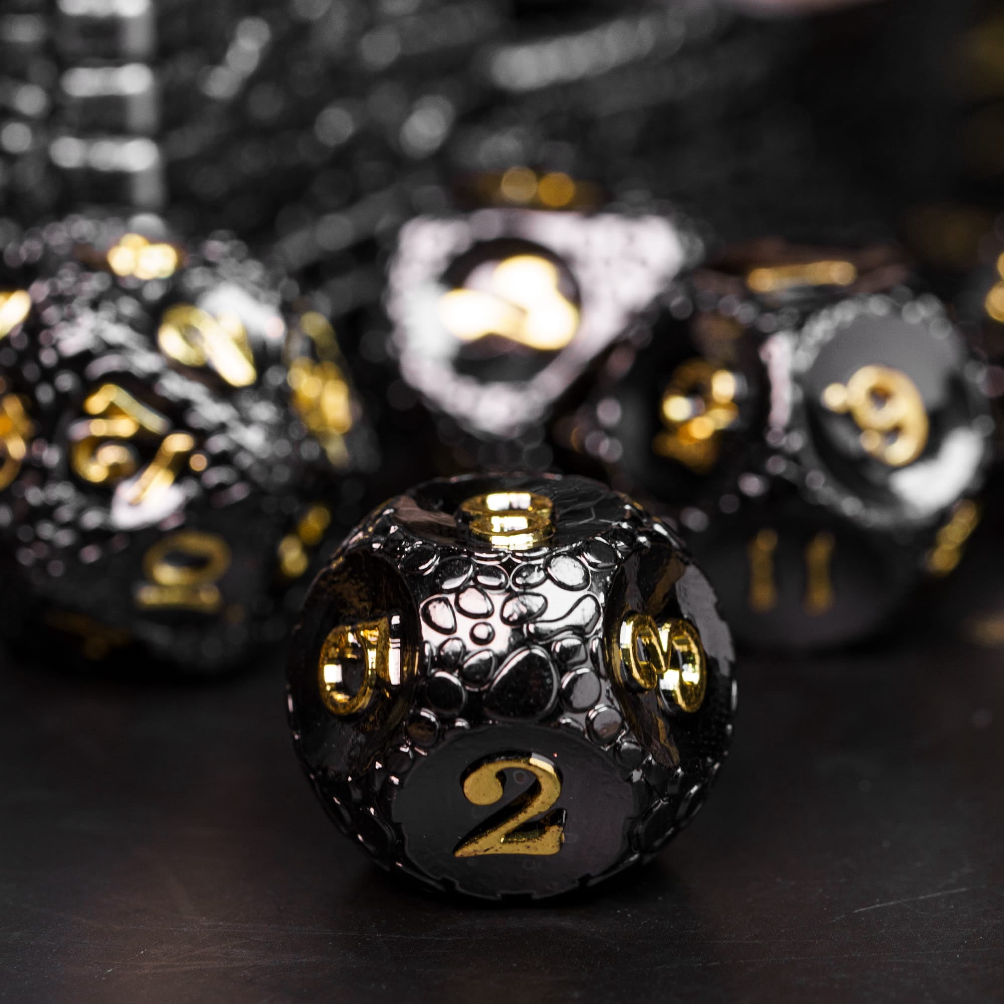 Cusdie 7-Die Metal DND Dice Set, Cobblestone Metal Polyhedral D&D Dice Setfor DND Dungeons and Dragons TTRPG Role Playing Games