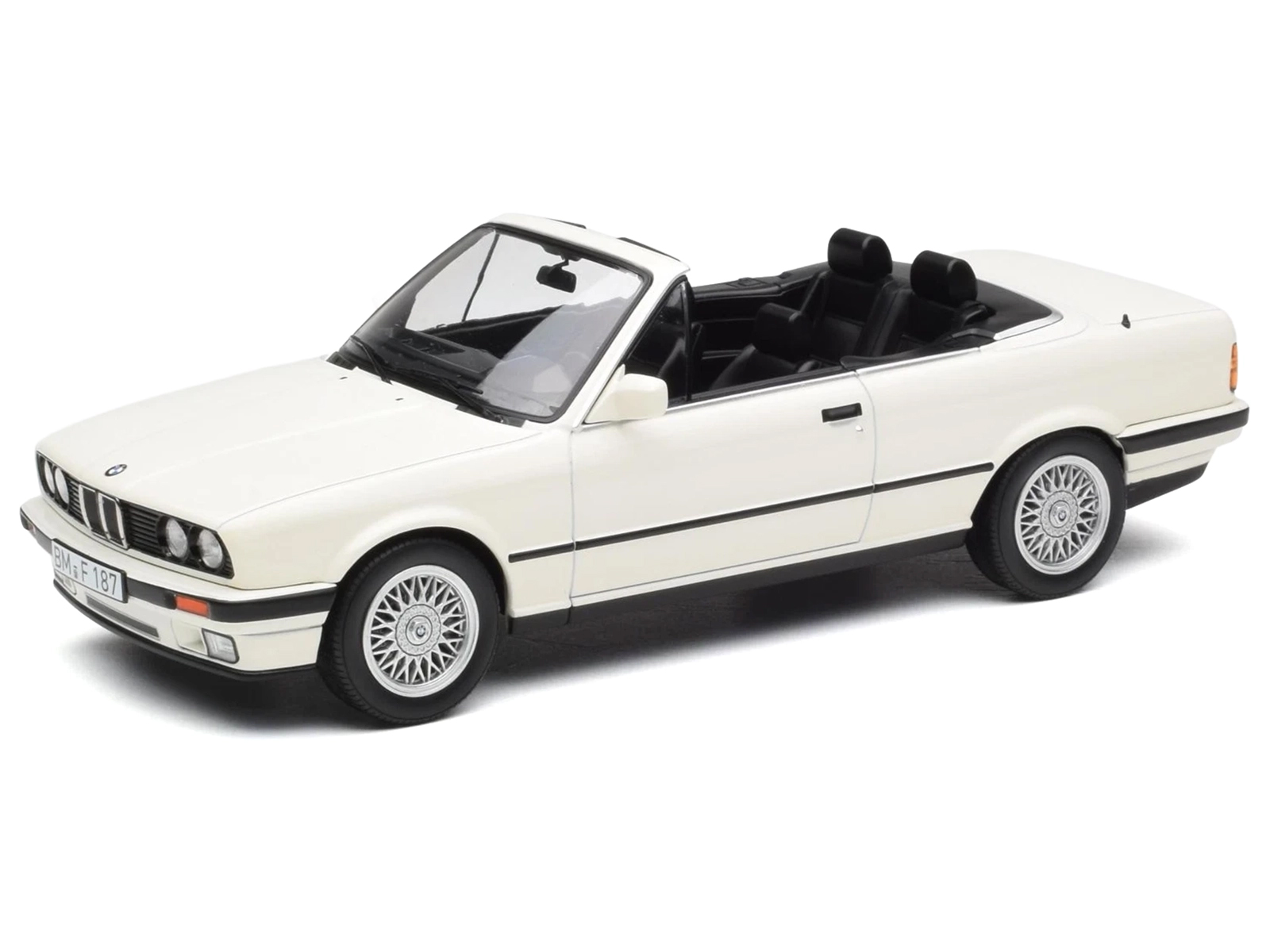 1991 BMW 325i Cabriolet Alpine White 1/18 Diecast Model Car by Norev